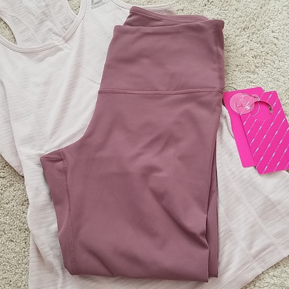 2 piece Reebok top/Yogalucious pants - Picture 8 of 8